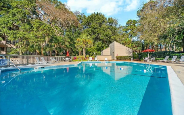 Lighthouse Tennis 2383 by Hilton Head Retreats