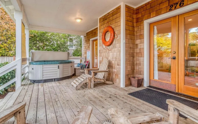 Cape Cod Hideaway