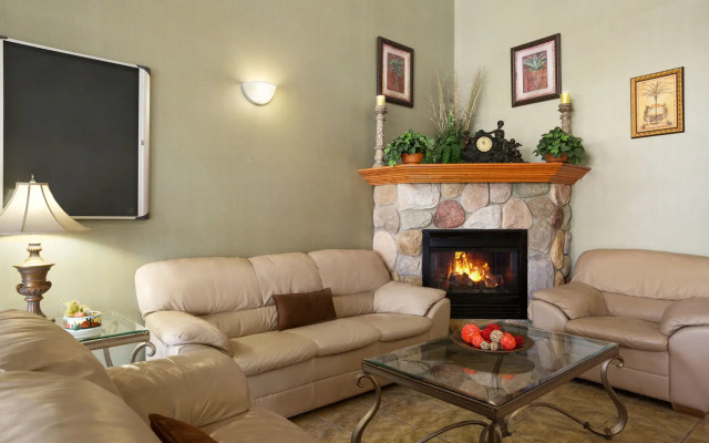 Ramada by Wyndham Clairmont/Grande Prairie