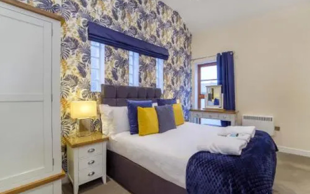 York Luxury Properties - Travel Accommodation