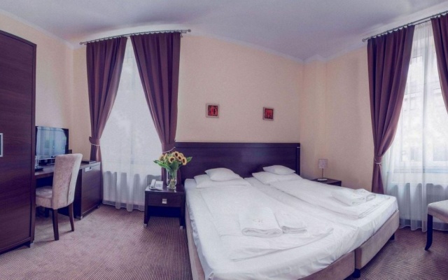 Hotel Niemcza SPA