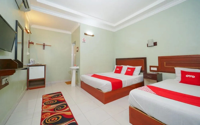 OYO 89976 Fins Hotel
