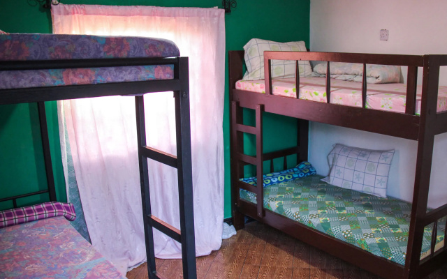 White House Hostels - Arusha