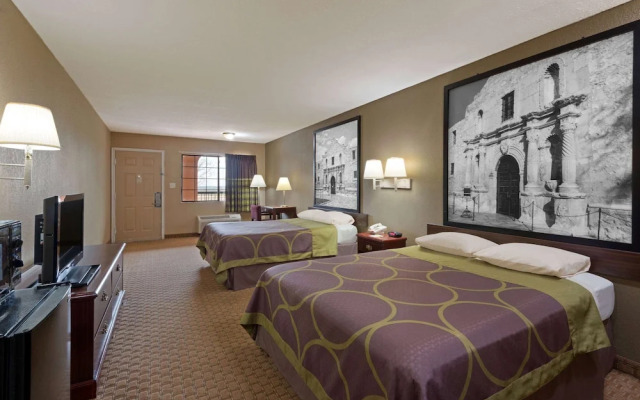 Super 8 San Antonio Riverwalk Area