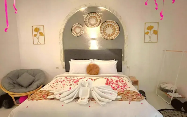 Villa Bale Tentrem Pamungkas