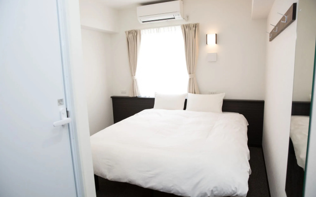 Universal Hotel Reborn