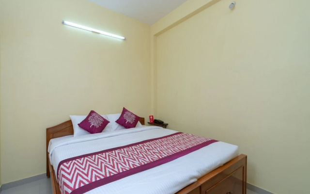OYO 16346 Ss Residency