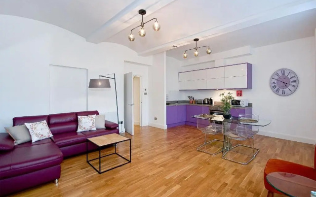 Mulberry Flat 3 - One bedroom 2nd floor by City Living London