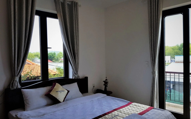Hung Vuong Resort