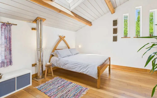 Host Stay The Bothy