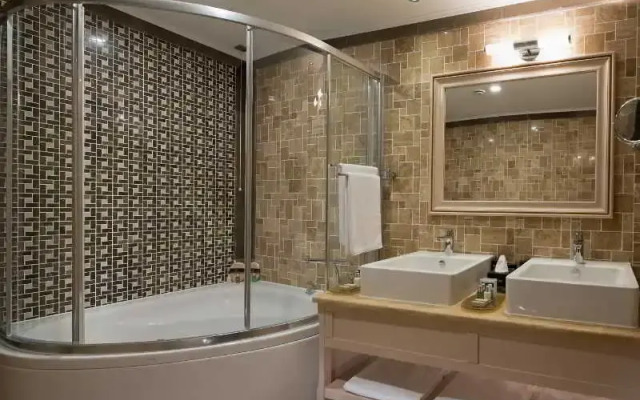 Divan Suites Batum