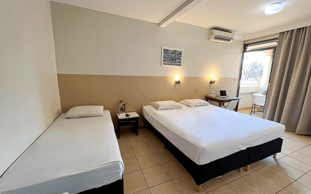 Hotel El Pilar by Bsb Inn