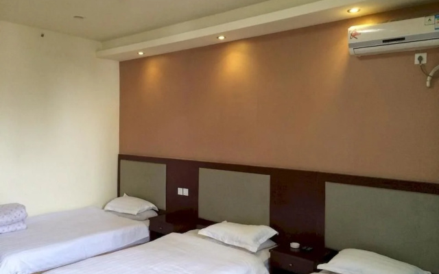 Leize E-sports Hotel(雷泽电竞酒店(杜莆草堂地铁站店))