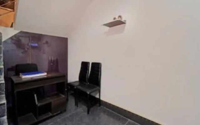 Goroomgo Gangotri Guest House kolkata