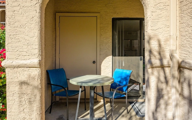 Villa Capri by RedAwning