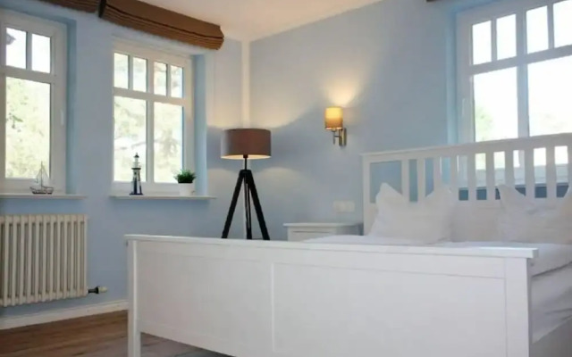 Comfy Apartment With 1 Bedroom and Balcony 134