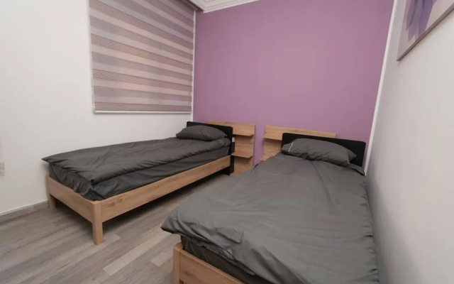 The Purple Apartment Badaro 3 Bdrm 24 7 Electric