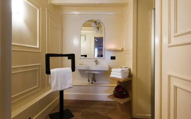 Luxury Apartment