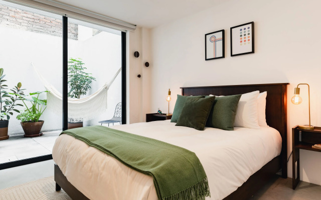 Cozy & Hip Roma Apt with 2 Private Terraces!
