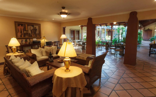 Los Robles Charming Colonial Boutique Hotel