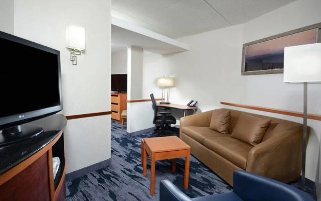 Fairfield Inn & Suites Charlottesville North