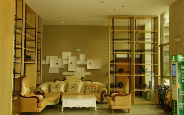 GreenTree Inn Fuyang Yinzhou District Nanjing Road Teachers College