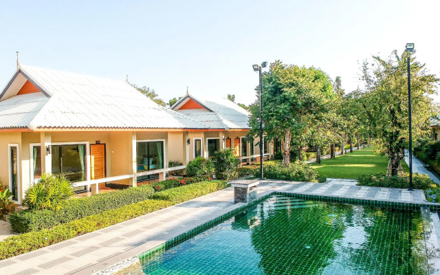 Tontan Resort Cha-Am