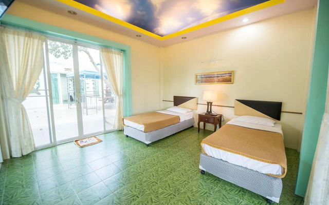 Poomvarin Resort