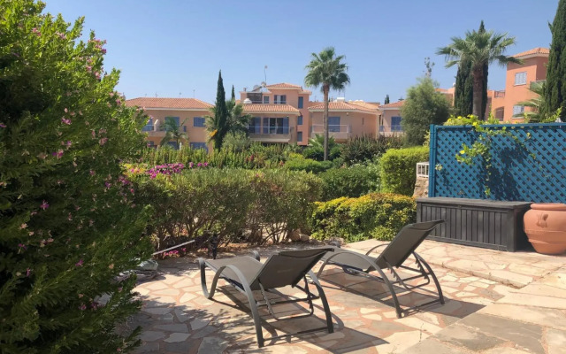 Limnaria Villas - stylish ground floor apartment