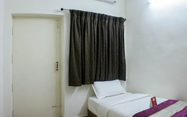 OYO 4189 Rose Flower Service Apartment