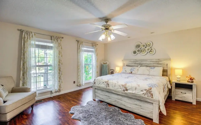 Charming Trenton Home w/ Mtn Views & Patio!