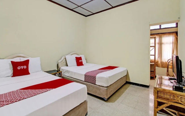 OYO 92534 Fajar Indah Guest House