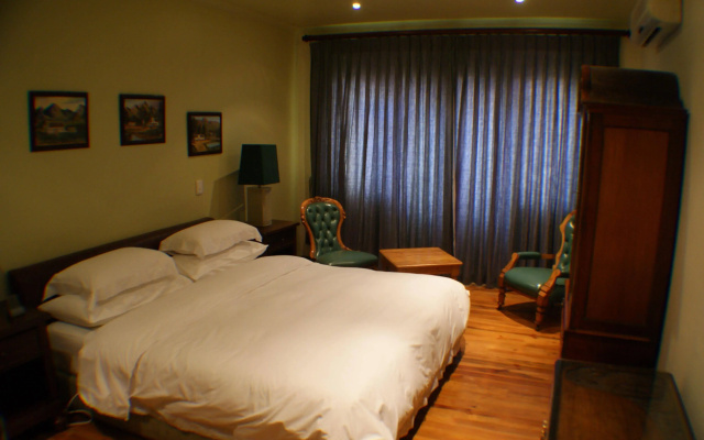 Calitzdorp Country House