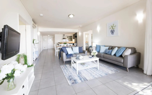 Coastal Charm On Airlie