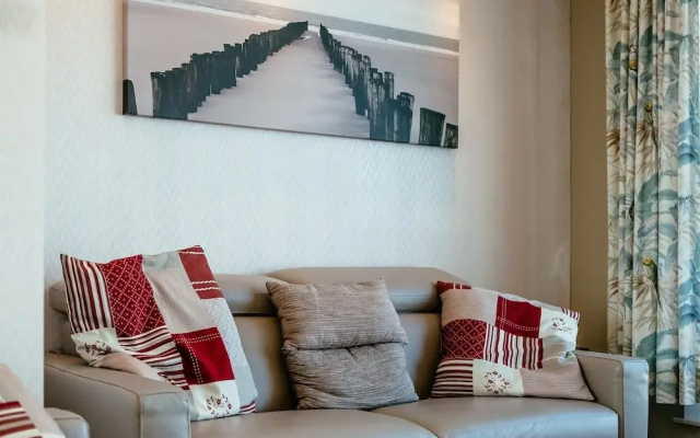 Penthouse in Seafront With Stunning Sea View