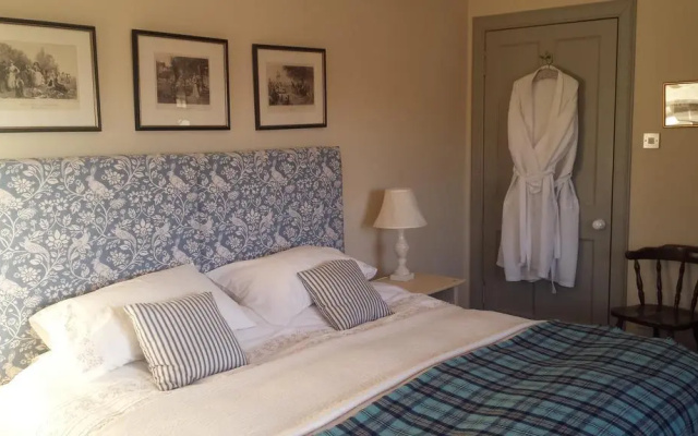 Dalpatrick Farmhouse