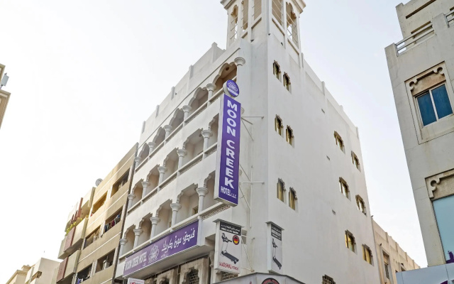 OYO 800 Moon Creek Hotel