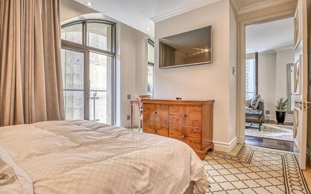 Luxurious Two-Bedroom Apartment
