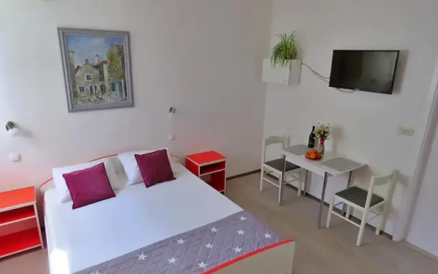 Apartments Neda