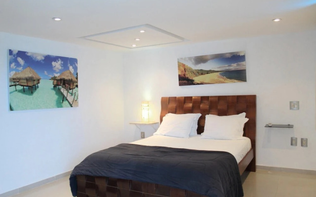 Pineapples F27 Copacabana Penthouse and Pool