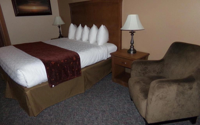 Cowlitz River Lodge