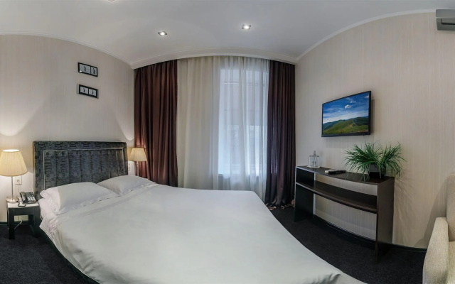 Apollo Hotel