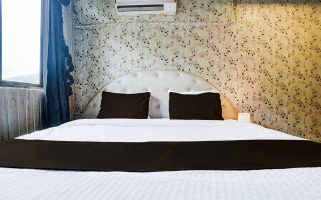 Collection O Hotel Dove Residency