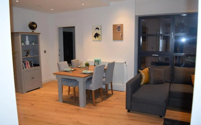 London City Island 3 Bedroom Luxury Apartments, Canary Wharf