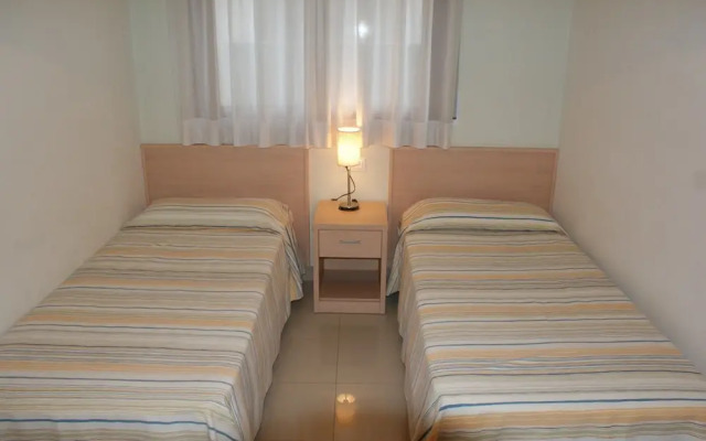 Apartment Enric Serra 1-5