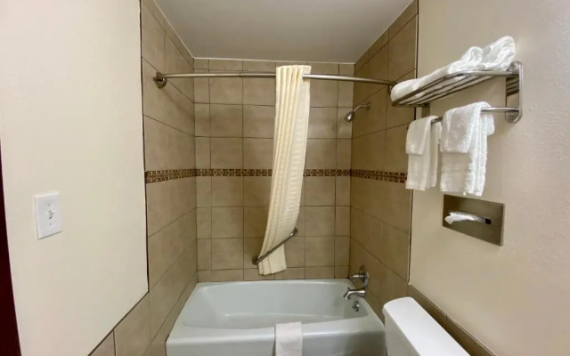 Roswell Inn