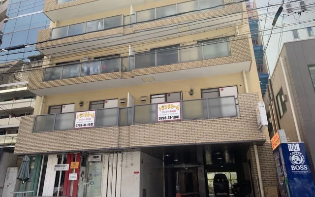 Studio Minamisenba 803