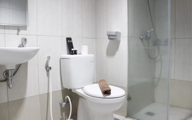 Prime & Comfy Studio @ Tamansari La Grande Apartment By Travelio