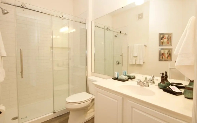 Vista Cay Diamond 3 Bedroom Condo