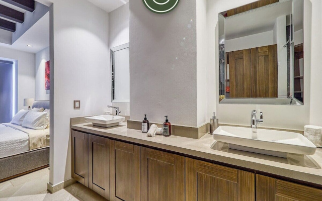 Luxury 2BR Condo in Romatic Zone - Rooftop Pool